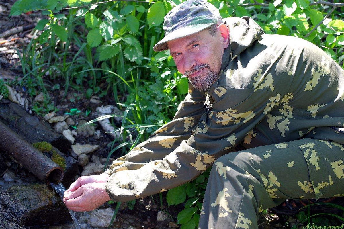 Испить водички  родниковой, хрустальной чистоты.. - Андрей Заломленков