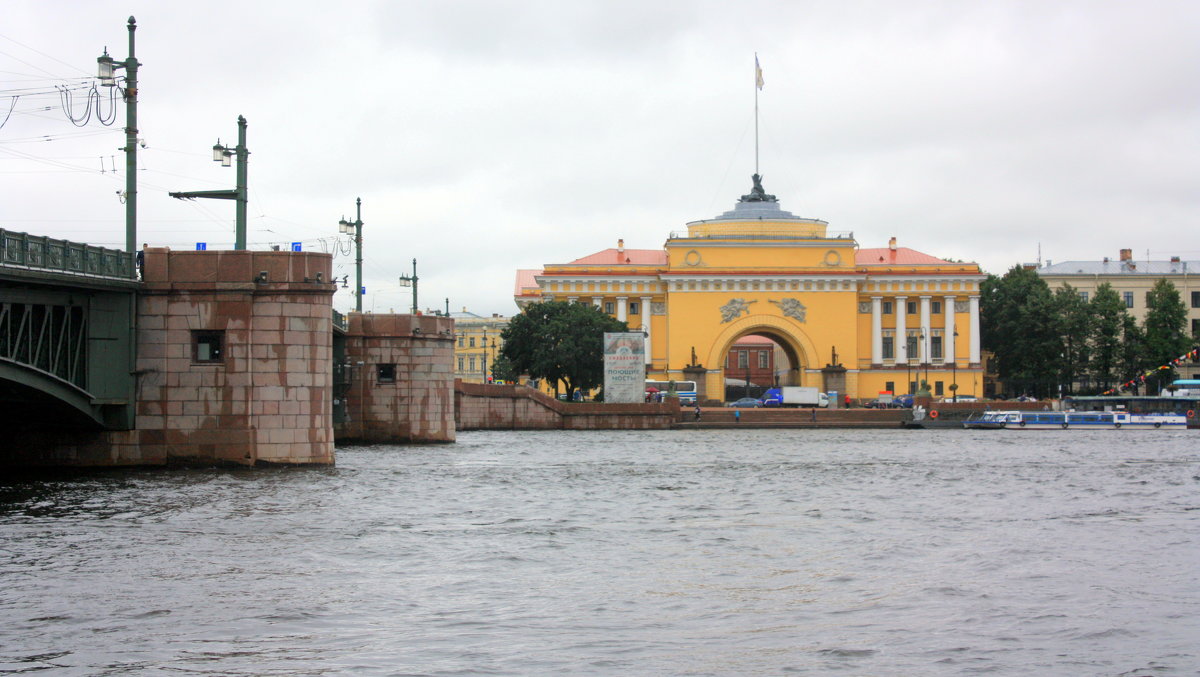 САНКТ-ПЕТЕРБУРГ - Николай Гренков