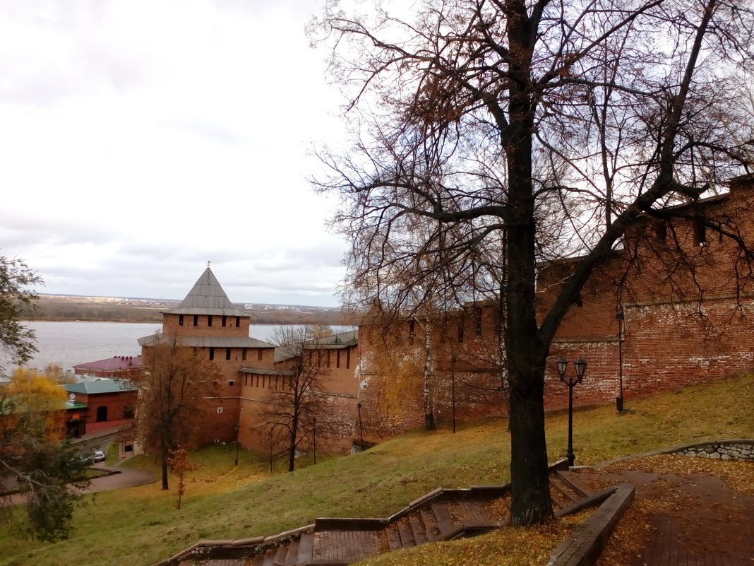 В МОЁМ ГОРОДЕ ОСЕНЬ - Ольга НН 