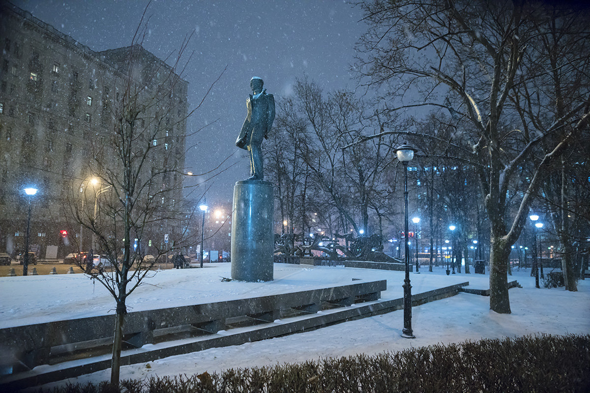 Москва, Новая Басманная улица. Снегопад. - Игорь Герман