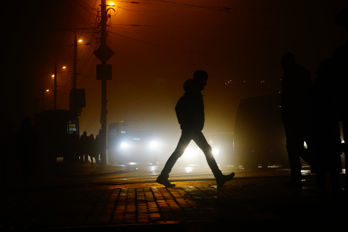 в половине седьмого - Дмитрий Потапов