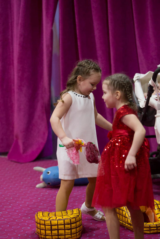 Columbus - Albina Lukyanchenko Columbus - Albina Lukyanchenko