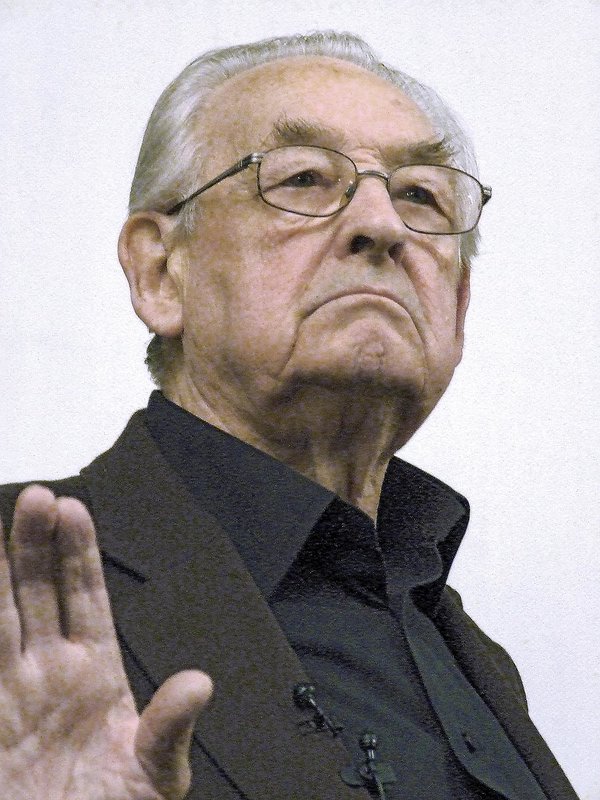 А́нджей Ва́йда ( Andrzej Wajda) - кинорежиссёр. - Игорь Олегович Кравченко