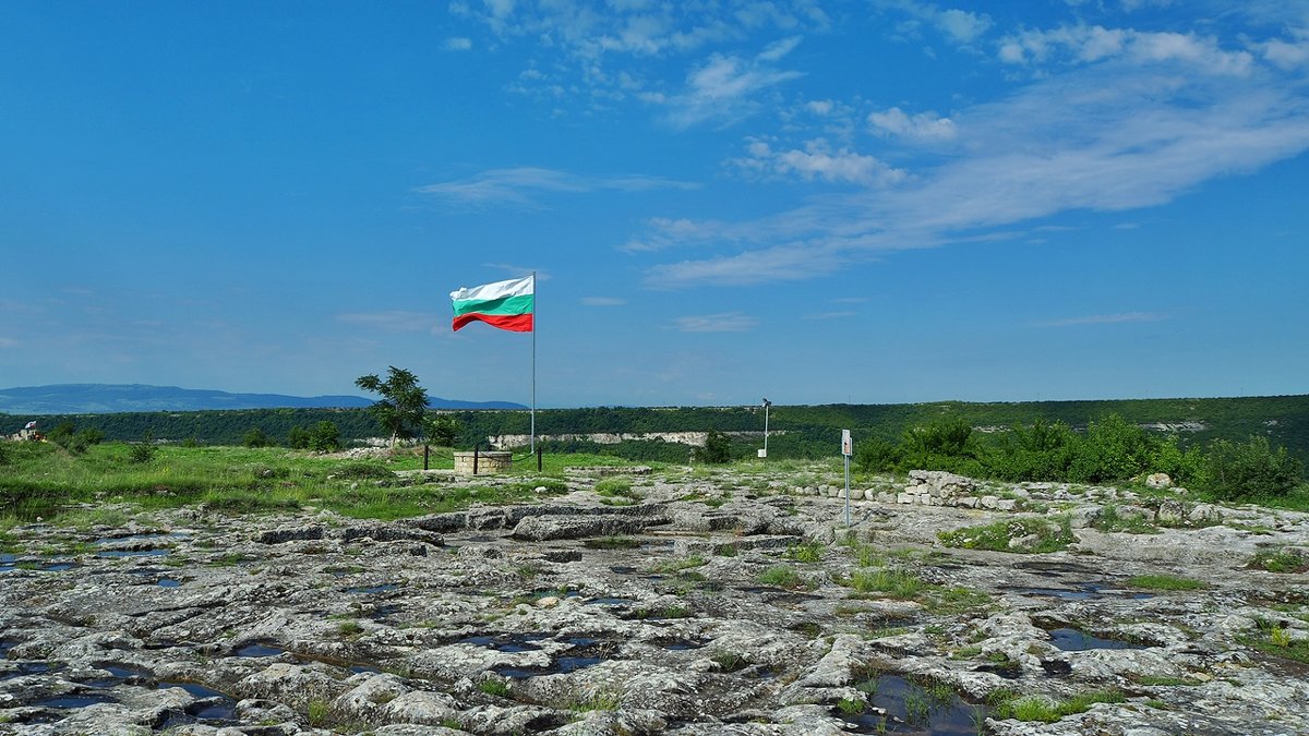 Болгария Крепость Овеч - wea *