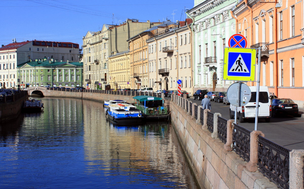 АВГУСТ В САНКТ-ПЕТЕРБУРГЕ, РЕКА МОЙКА - Николай Гренков