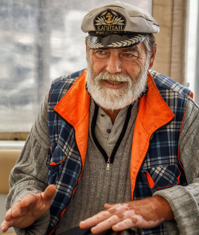 В Балаклаве - Владимир Колесников