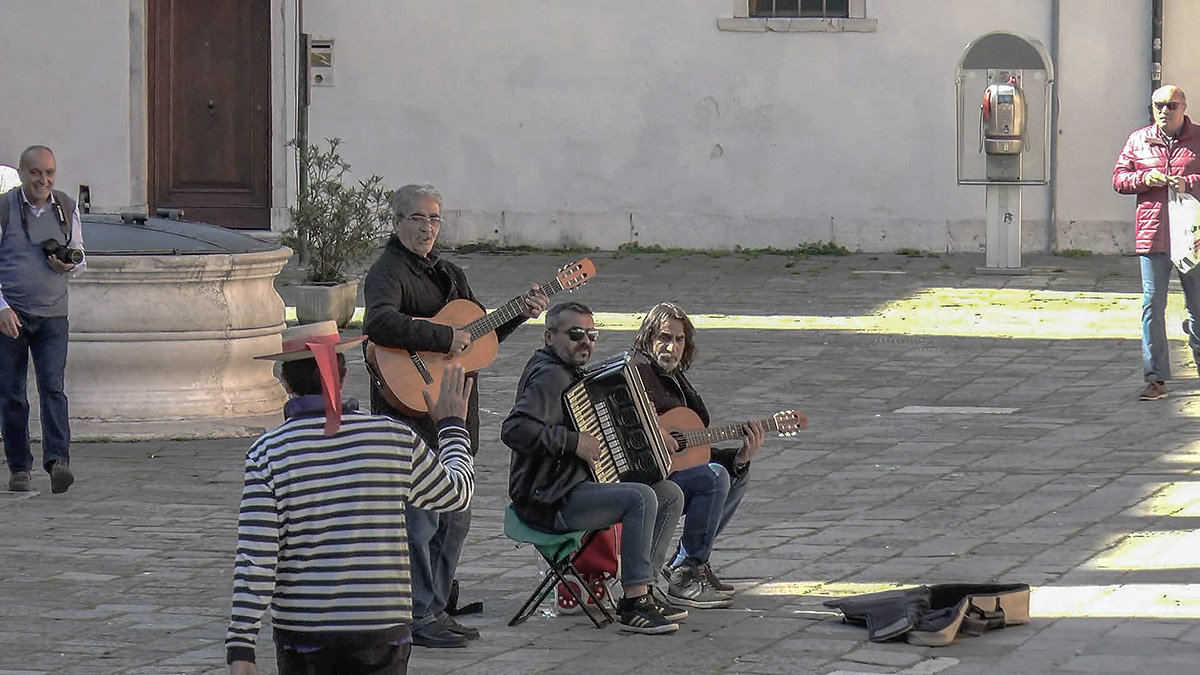 Venezia. Campo S.Maria Gloriosa dei Frari. - Игорь Олегович Кравченко