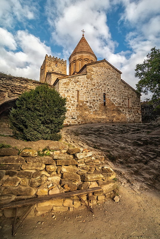 В крепости Ананаури, Грузия - Алекс 