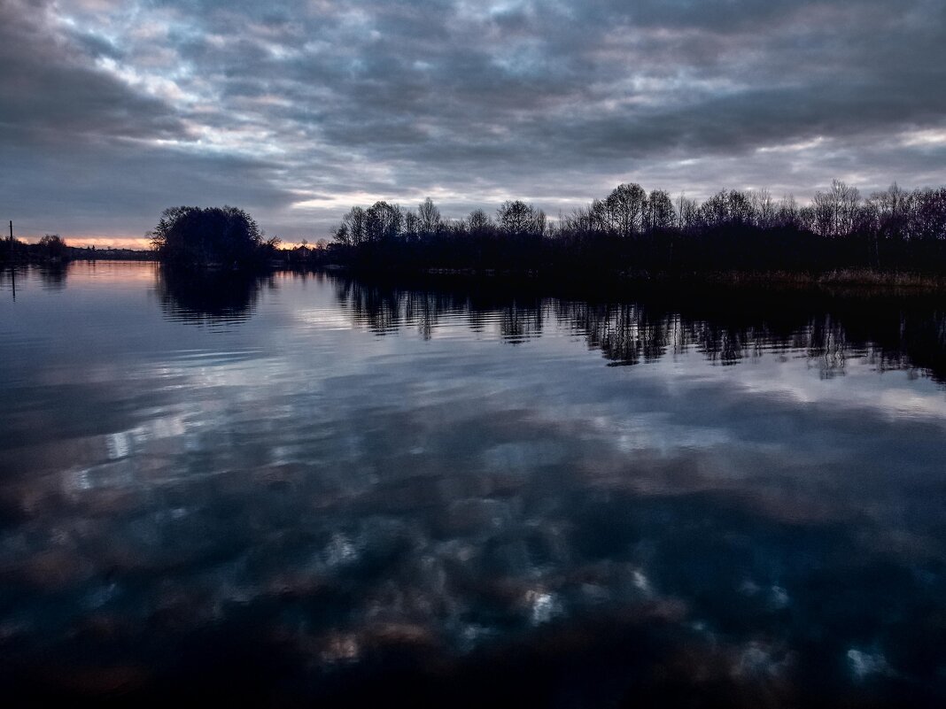 . - Михаил . - Михаил