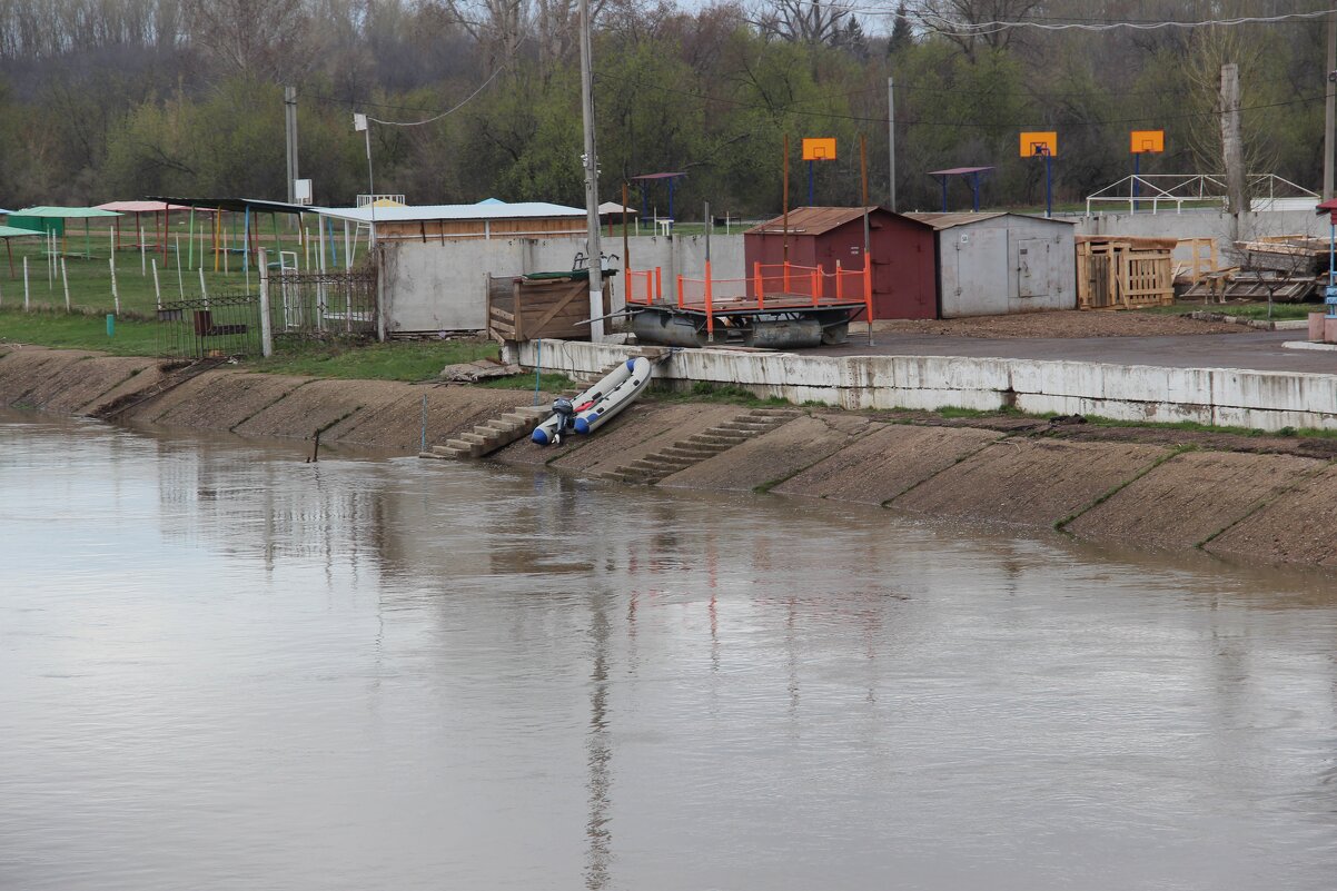 На реке . - Венера Чуйкова На реке . - Венера Чуйкова
