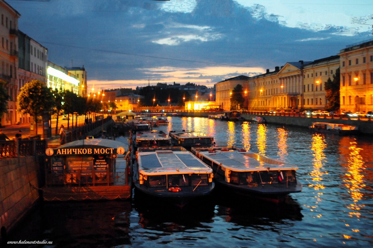 С Анчикового моста - Игорь Корф