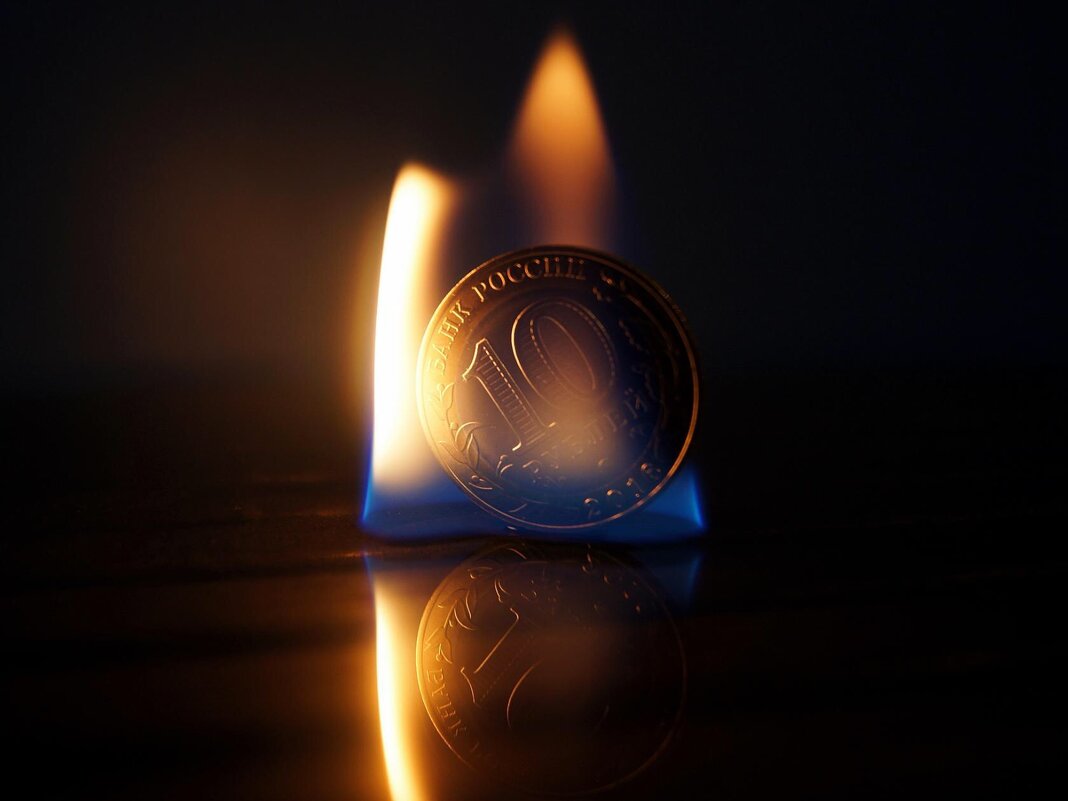 Может упасть, но не сгореть - Андрей Ананьев 