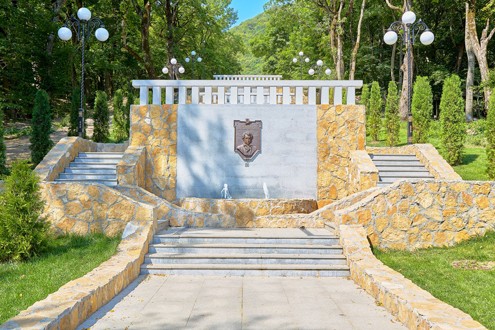 Железноводск. Городской парк. Центральная аллея. Каскадная лестница фонтан-водопад - Николай Николенко