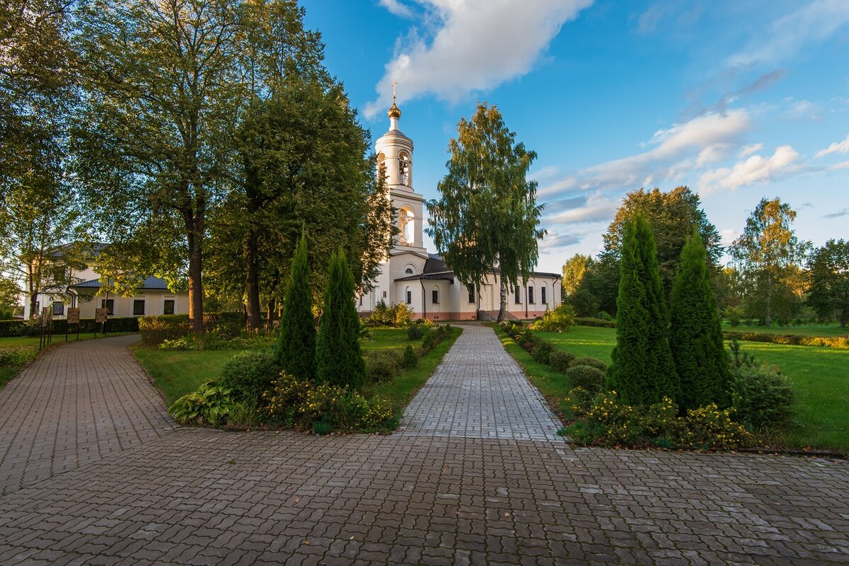 Храм Похвалы Пресвятой Богородицы в Дубне. - Виктор Евстратов