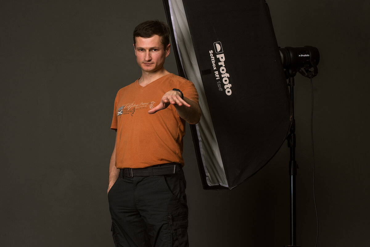 Автопортрет - Павел Утин