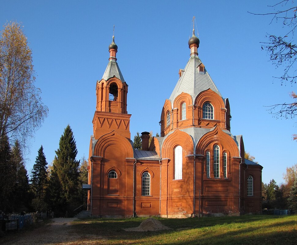 Церковь Успения Пресвятой Богородицы в Картино - Людмила Смородинская