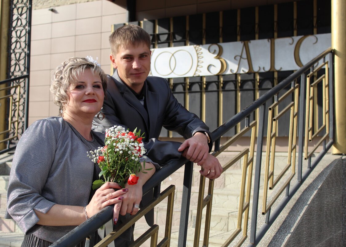 Жених и невеста - Владимир Помазан