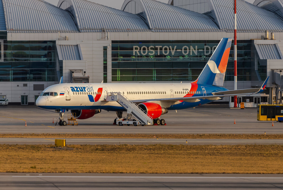 Boeing 757-231 - Аэропорт Платов - Roman Galkov