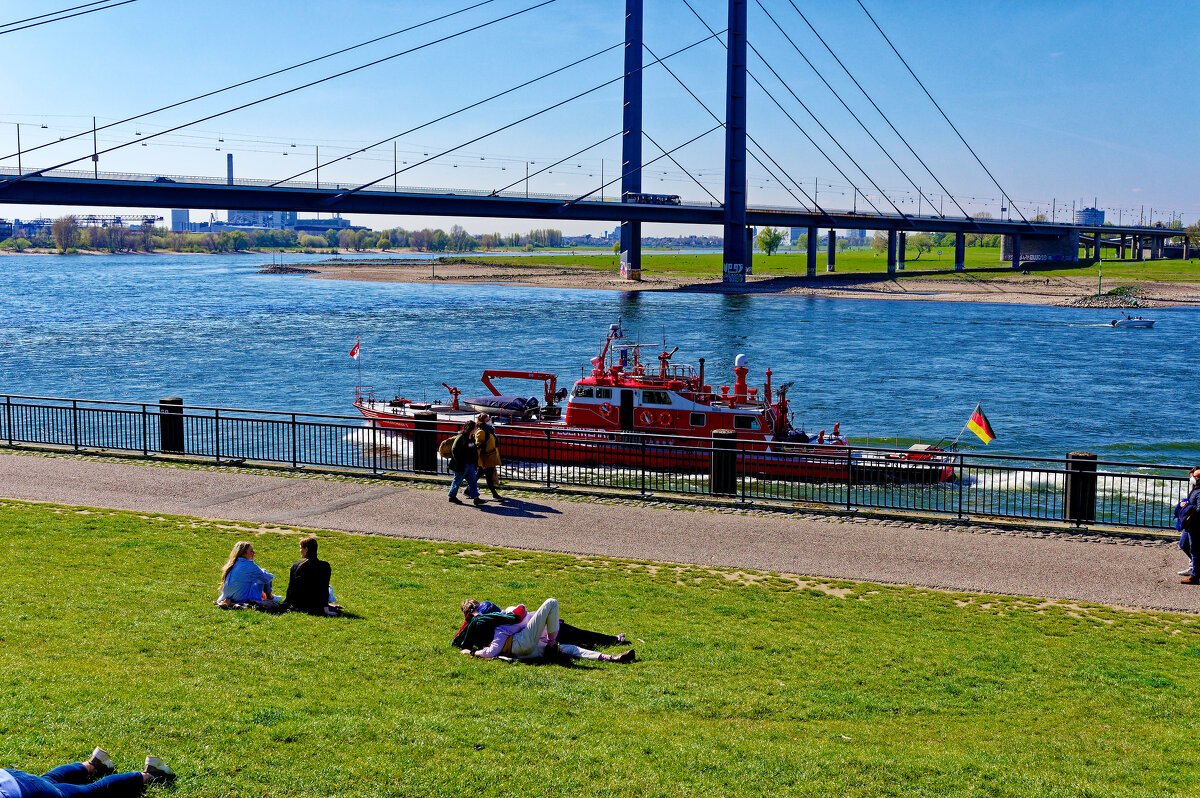 *** - Witalij Loewin