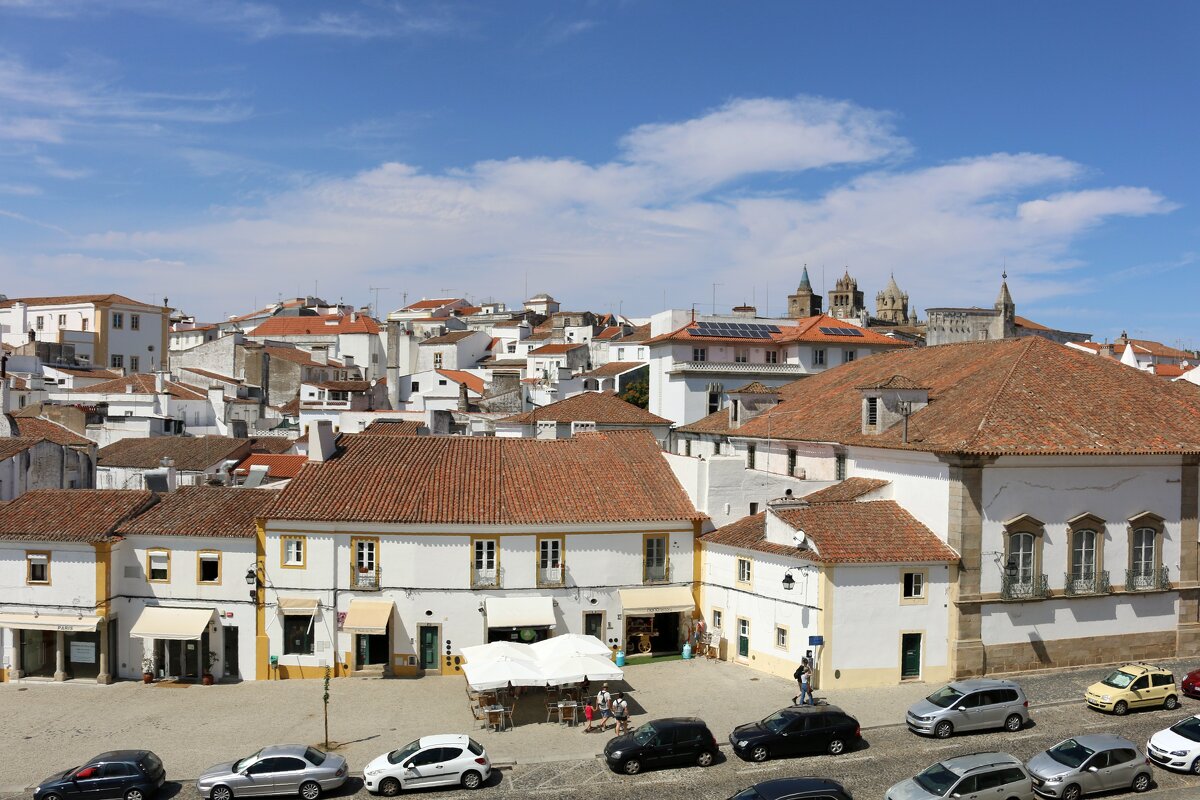 Улочки Эворы - Ольга Улочки Эворы - Ольга