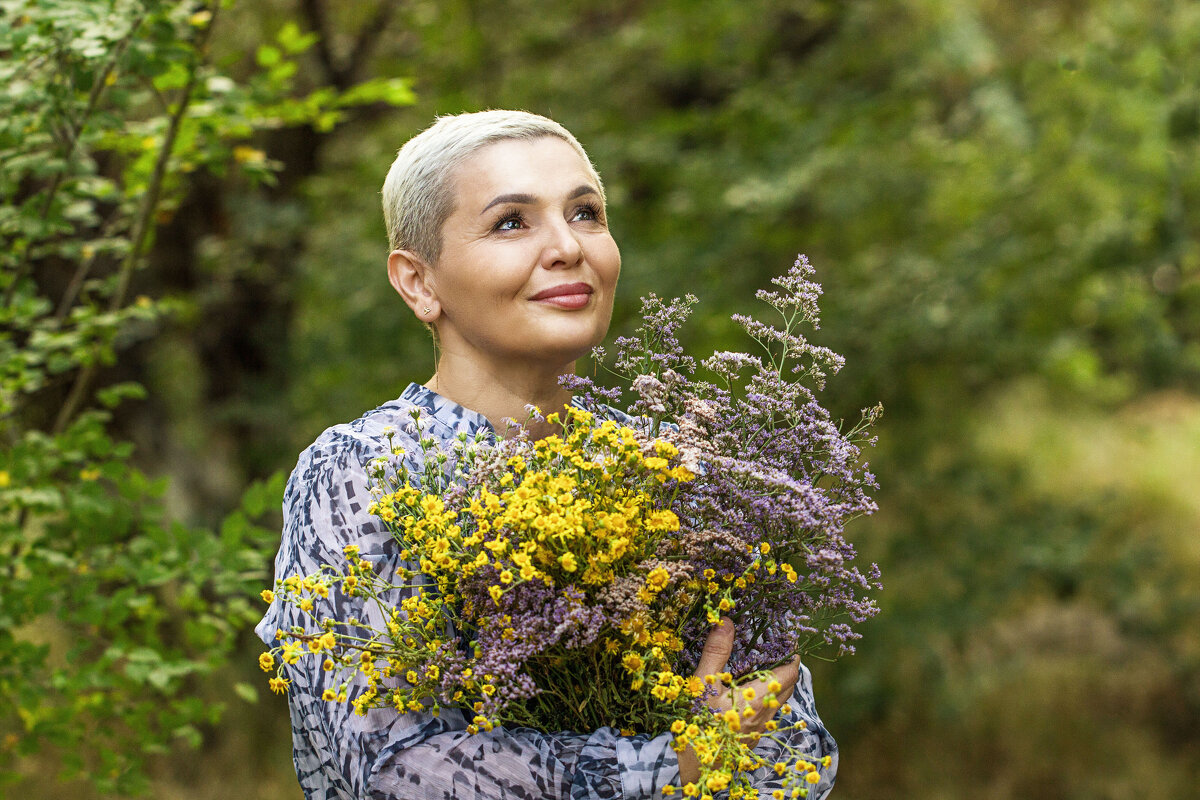 Август обнимает теплом за плечи.... - TATYANA PODYMA