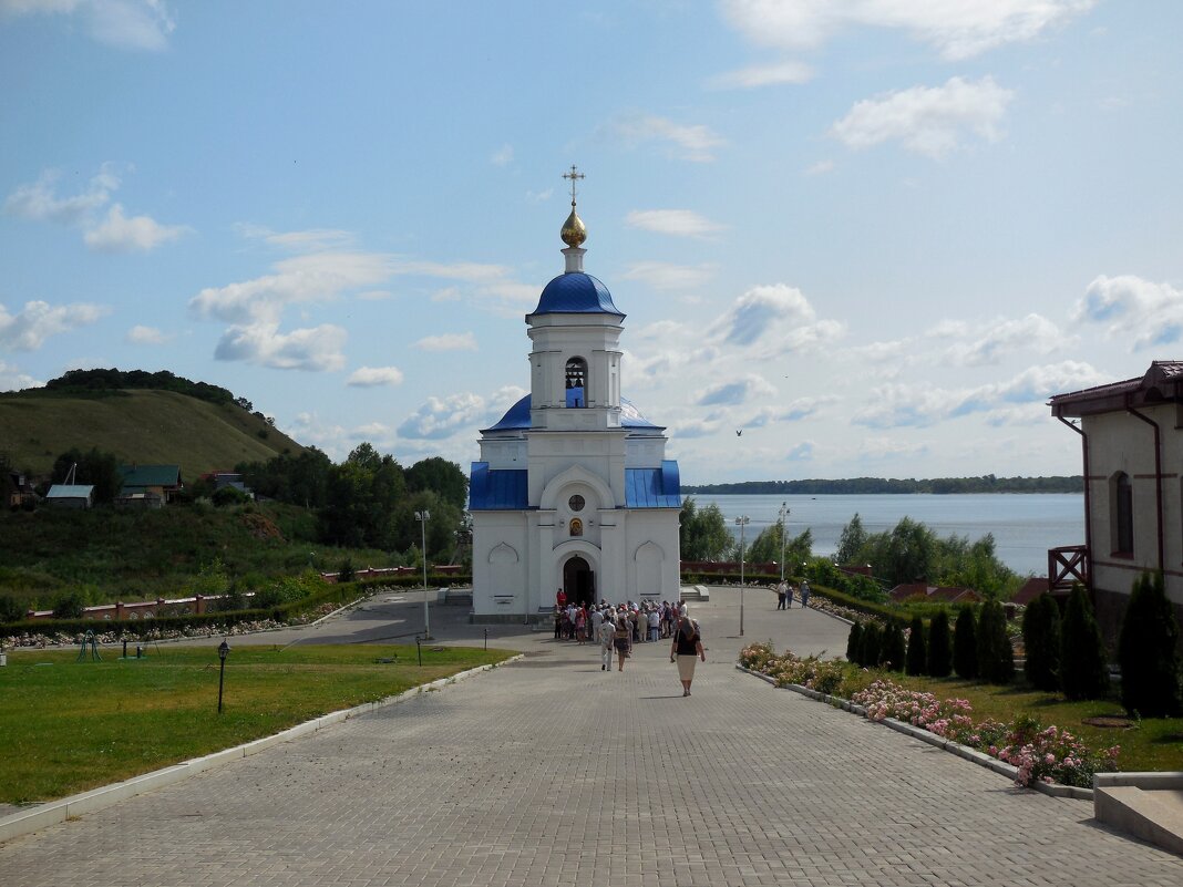 Храм в Винновке.Самара - Надежда 