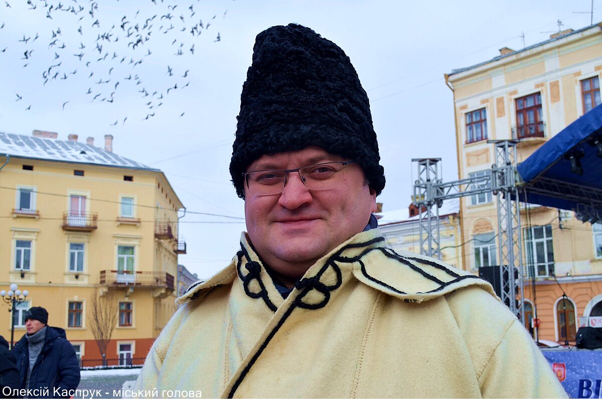 Олексій Каспрук - міський голова м. Чернівці - Степан Карачко Олексій Каспрук - міський голова м. Чернівці - Степан Карачко