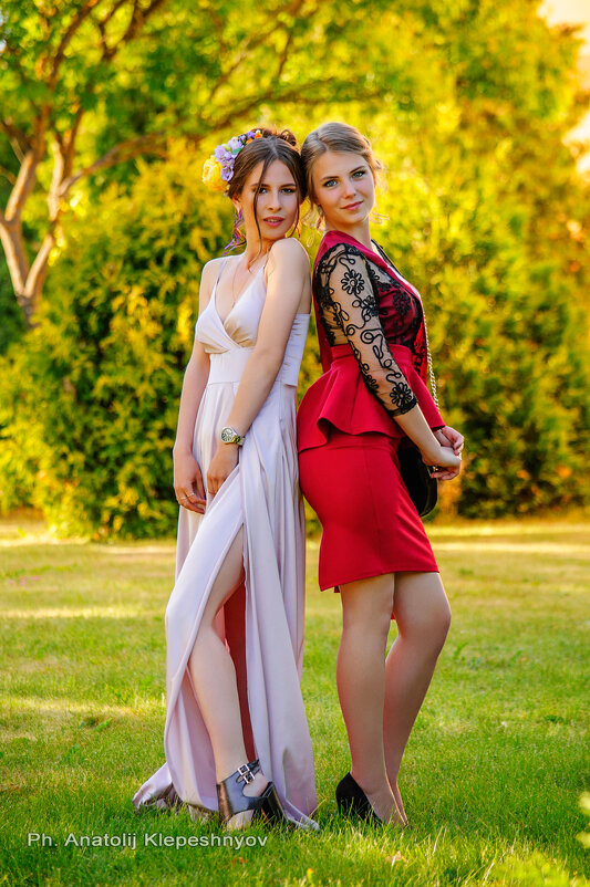 Выпускницы - Анатолий Клепешнёв Выпускницы - Анатолий Клепешнёв