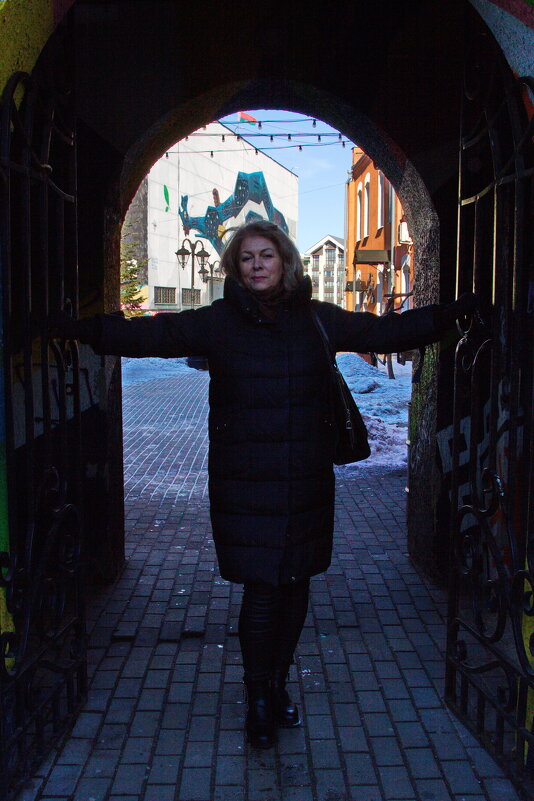 В арке... - M Marikfoto