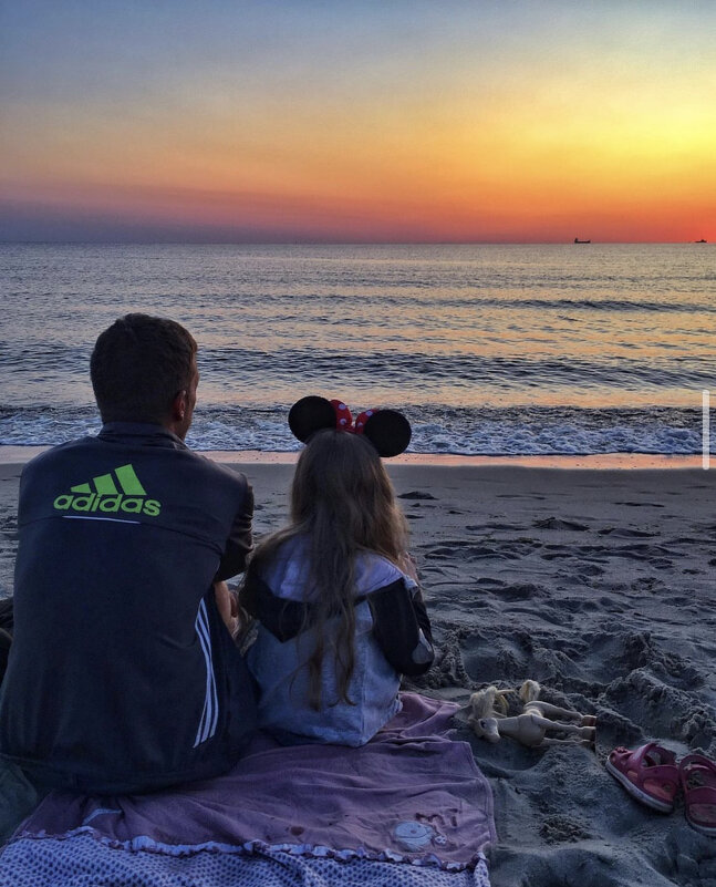 на закате - Юрий Журавлев