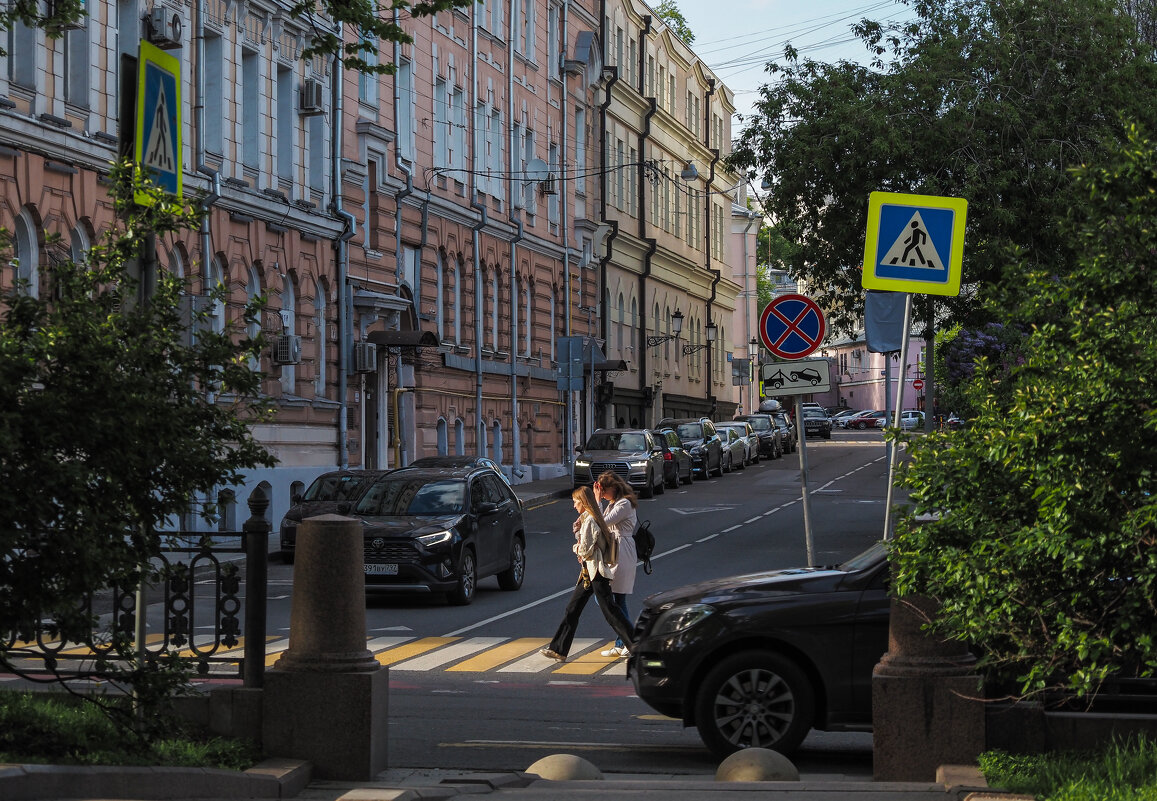 Уголок Москвы - юрий поляков