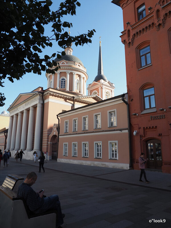 разноликий город - Олег Лукьянов разноликий город - Олег Лукьянов