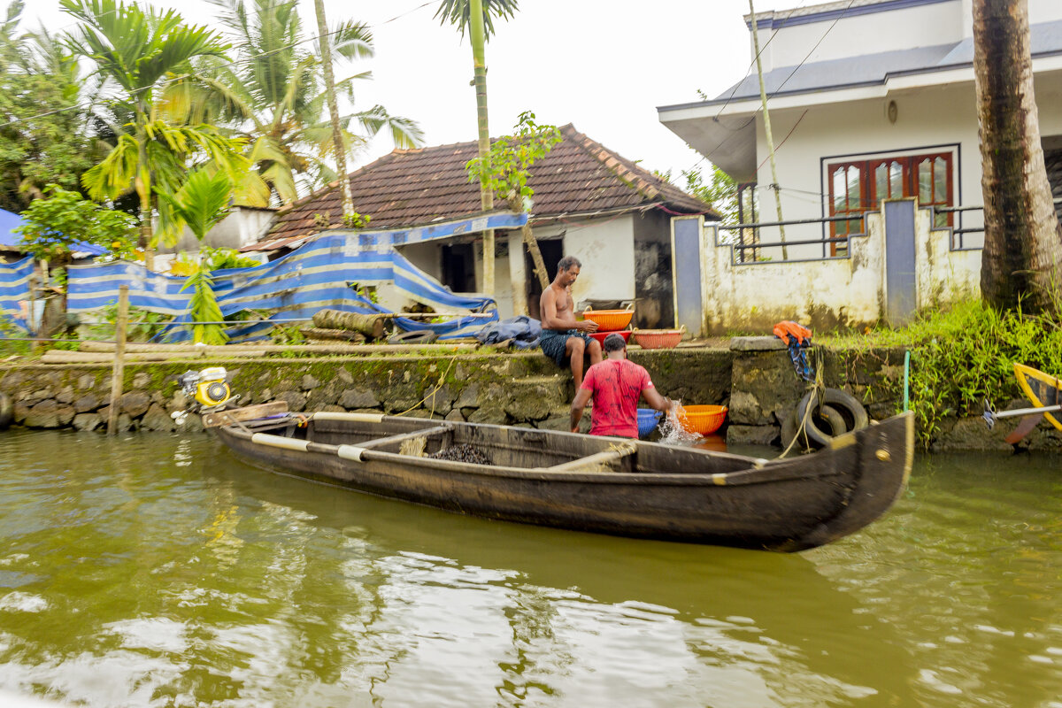 *** - Михаил Юрин