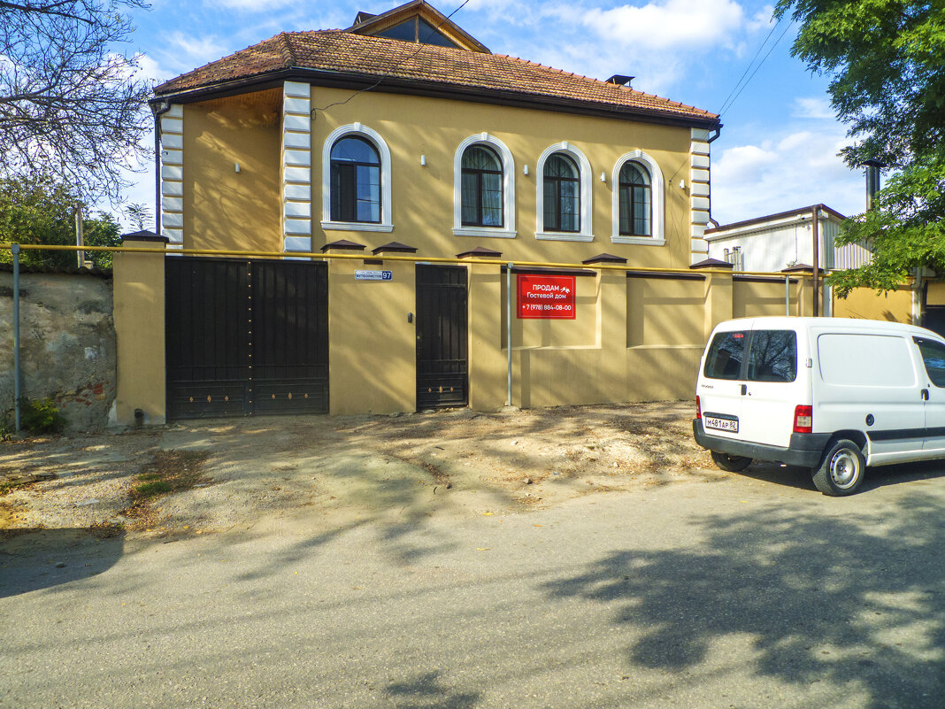 Дом гостевого типа - Валентин Семчишин Дом гостевого типа - Валентин Семчишин