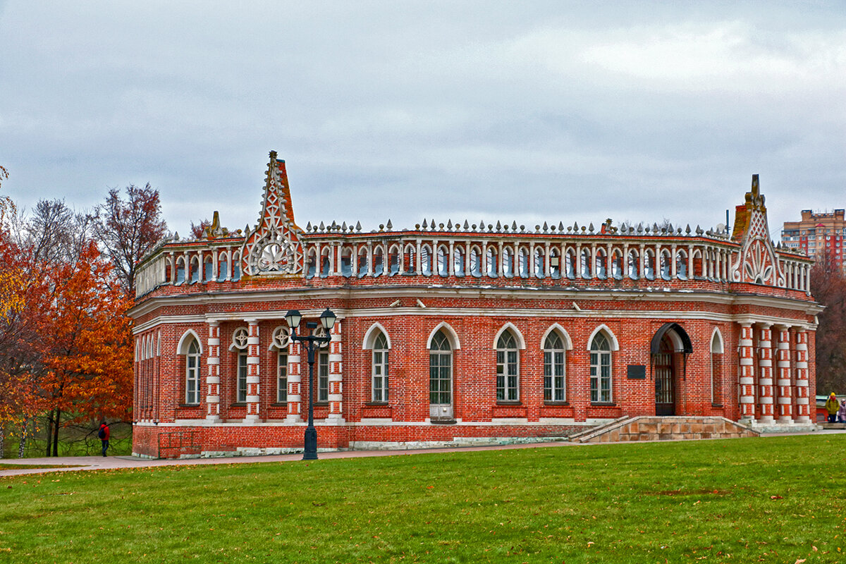 Царицыно, Кавалерский корпус - Светлана 