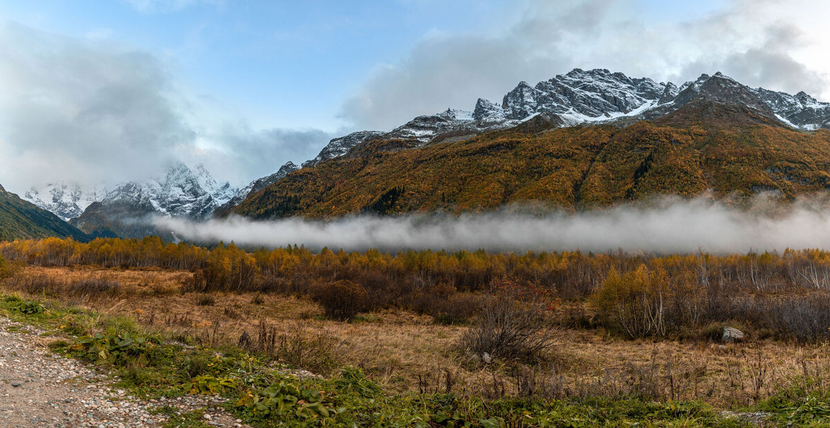 Ущелье Гоначхир в Домбае. Осень. - Дина Евсеева Ущелье Гоначхир в Домбае. Осень. - Дина Евсеева