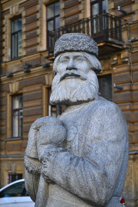 гранитный дворник Петербурга - Сергей Лындин