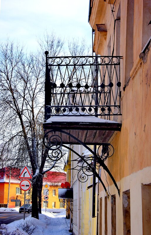 На весених улицах - Сергей Кочнев