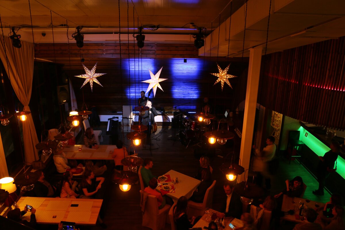 Вечер джаза в ресторане - Ольга Вечер джаза в ресторане - Ольга