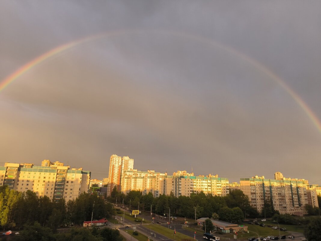 В объятьях радуги. - Ольга 