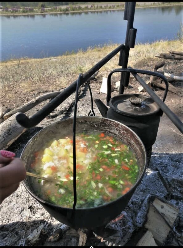 У реки: - Венера Чуйкова