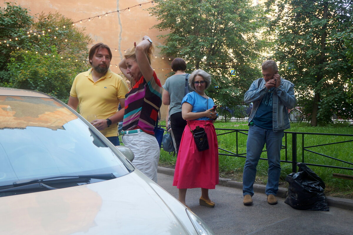 перерыв: поправить прическу, позвонить другу... - zavitok * перерыв: поправить прическу, позвонить другу... - zavitok *