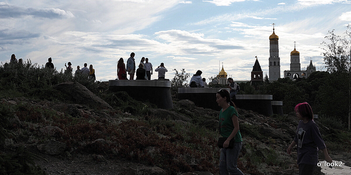 между небом и землей - Олег Лукьянов