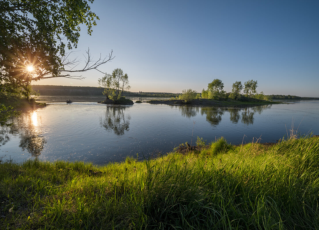 * - Александр Иванов