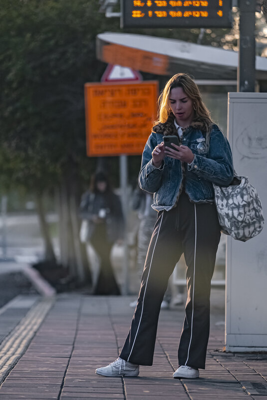 At the bus stop - Shmual & Vika Retro