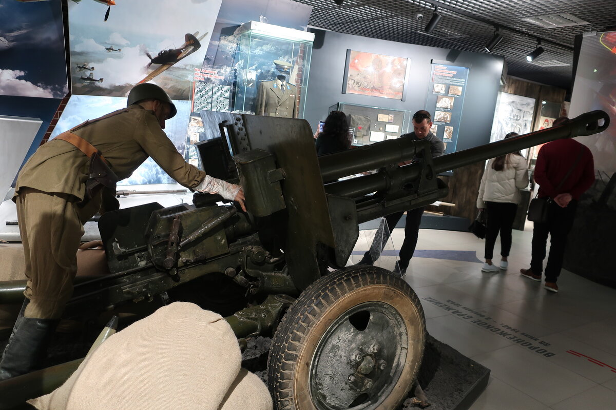 Младший лейтенант один против немецких танков - Gen Vel