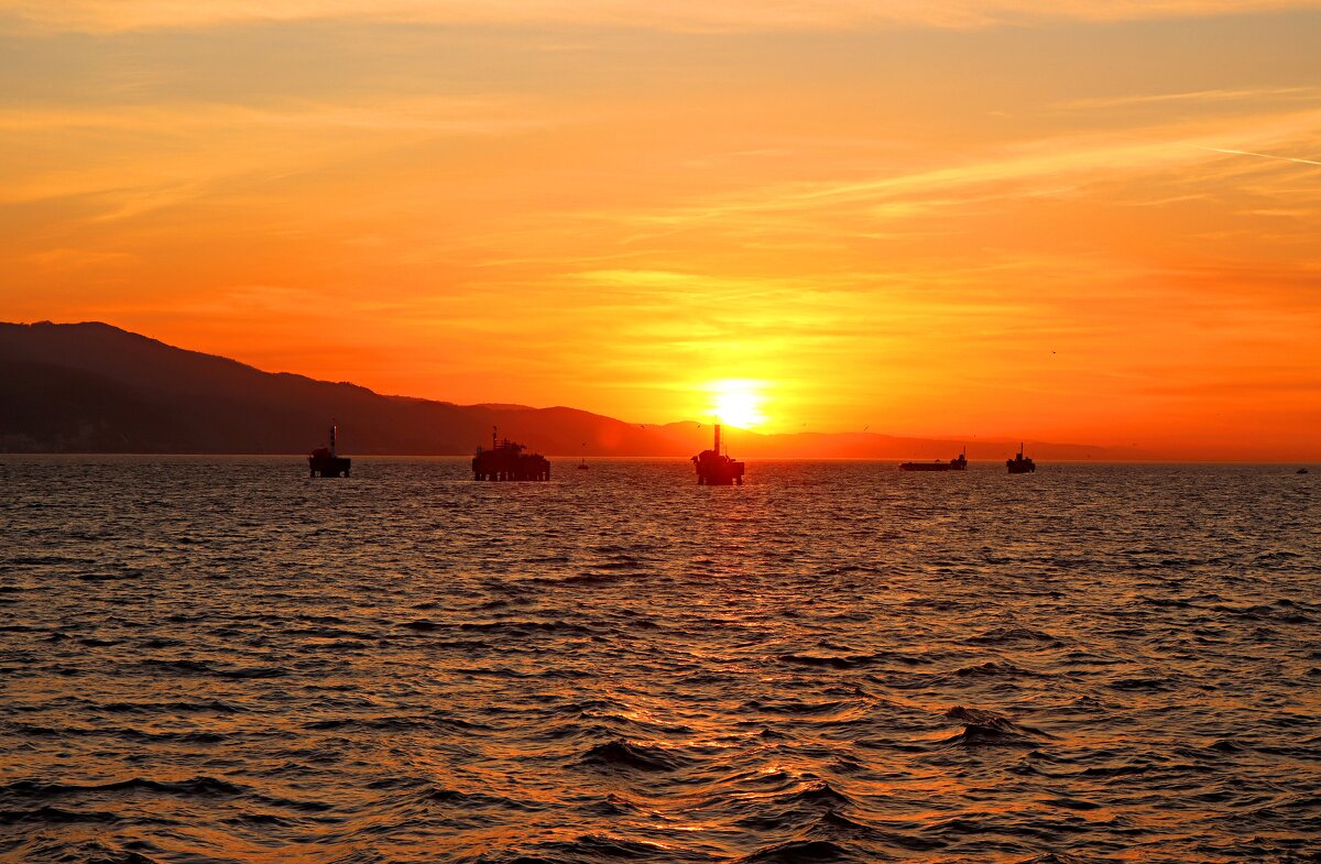 "Оранжевый закат". - веселов михаил 