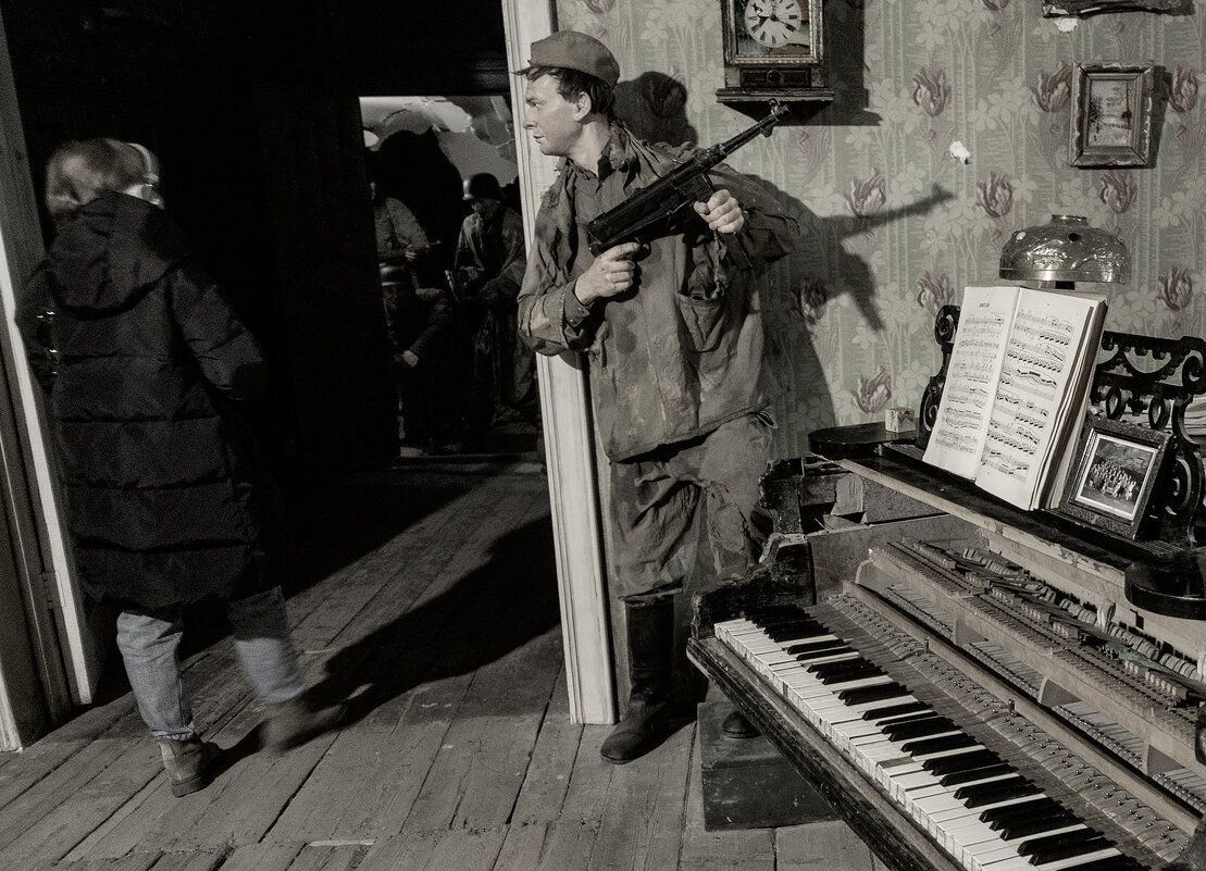 пропавшие в кинохронике - Александр Русинов