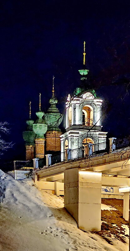 Воздвиженский мост, Колокольня Вознесенской церкви, Благовещенская церковь. - Михаил Свиденцов