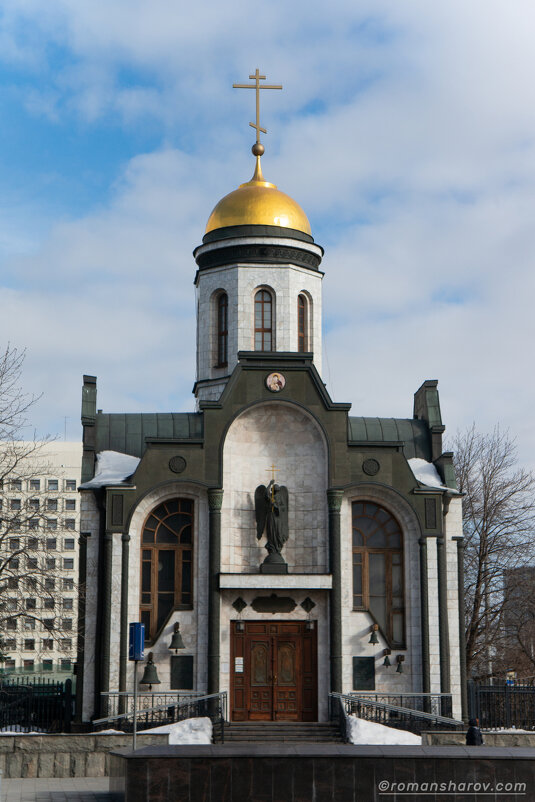 Храм - Роман Шаров